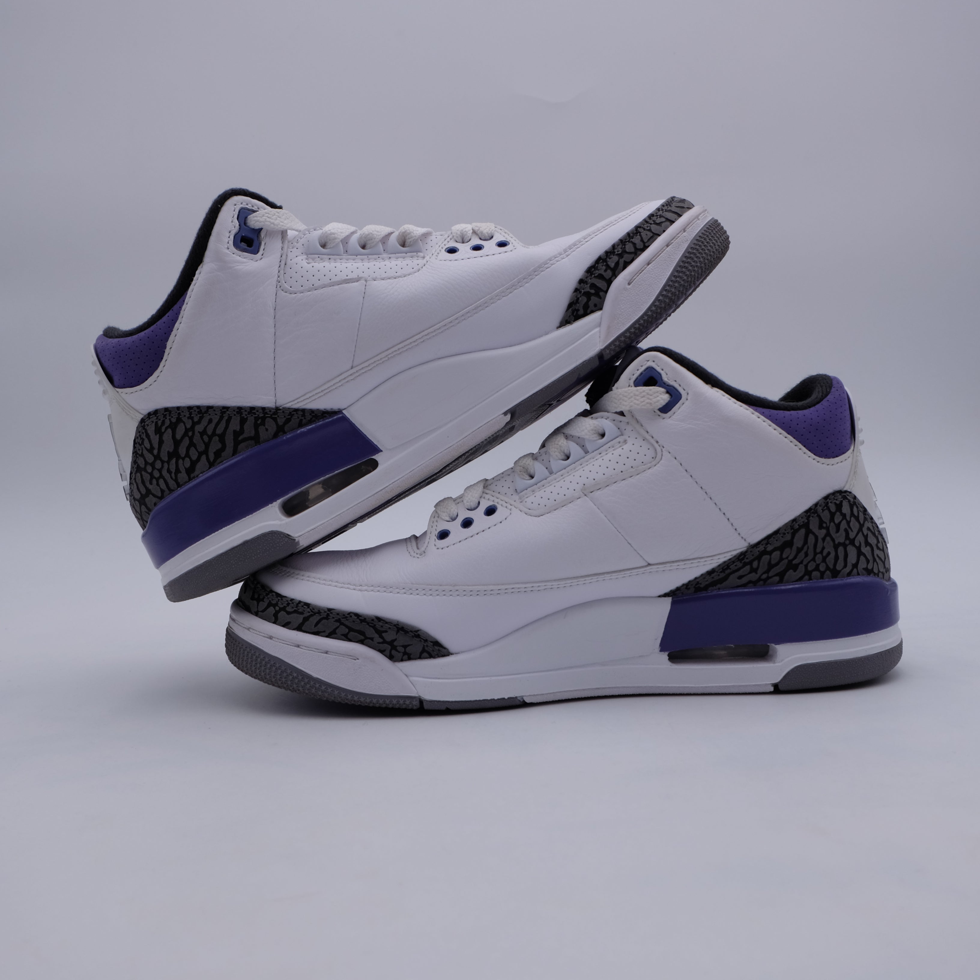 Jordan 3 Dark Iris (taille 42)