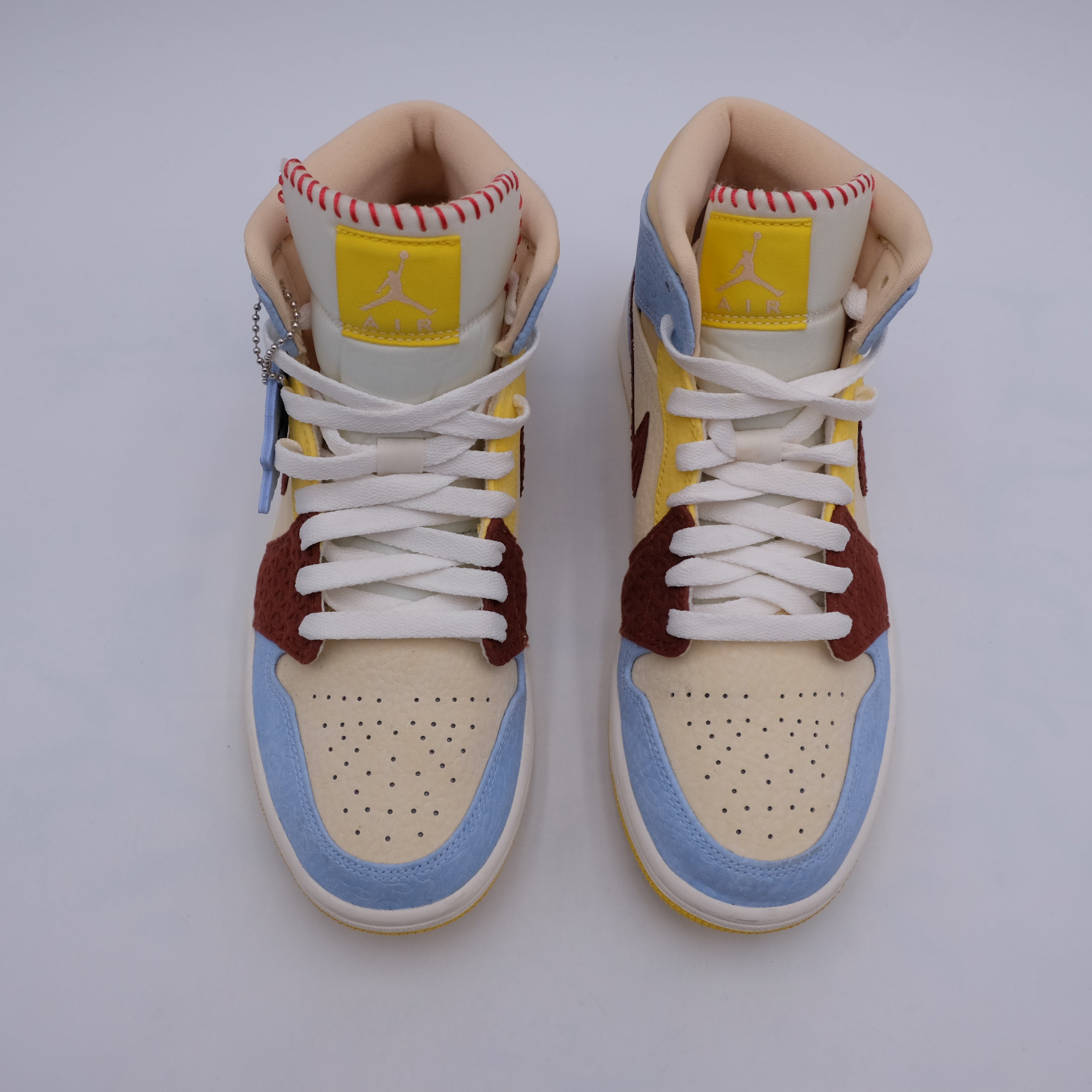 Jordan 1 SE Fearless Maison Chateau Rouge (taille 40)