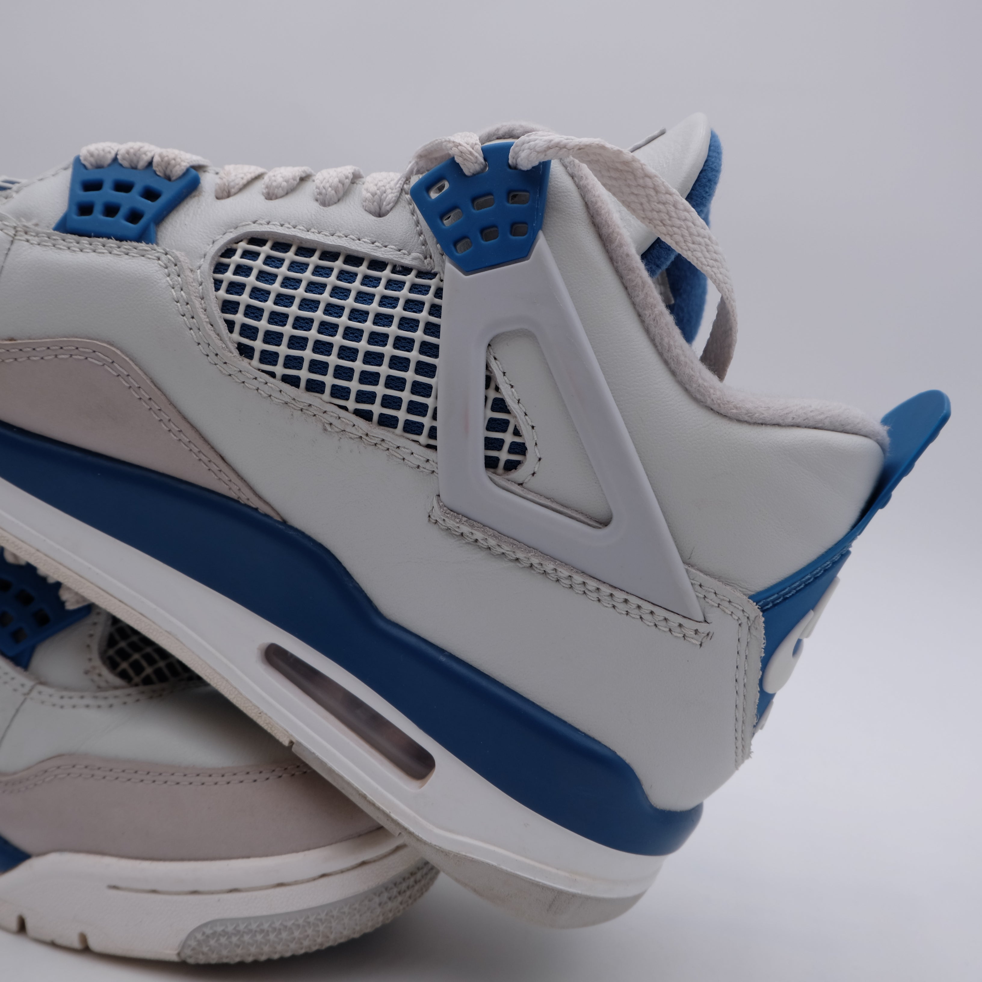 Jordan 4 Military Blue (taille 42.5)