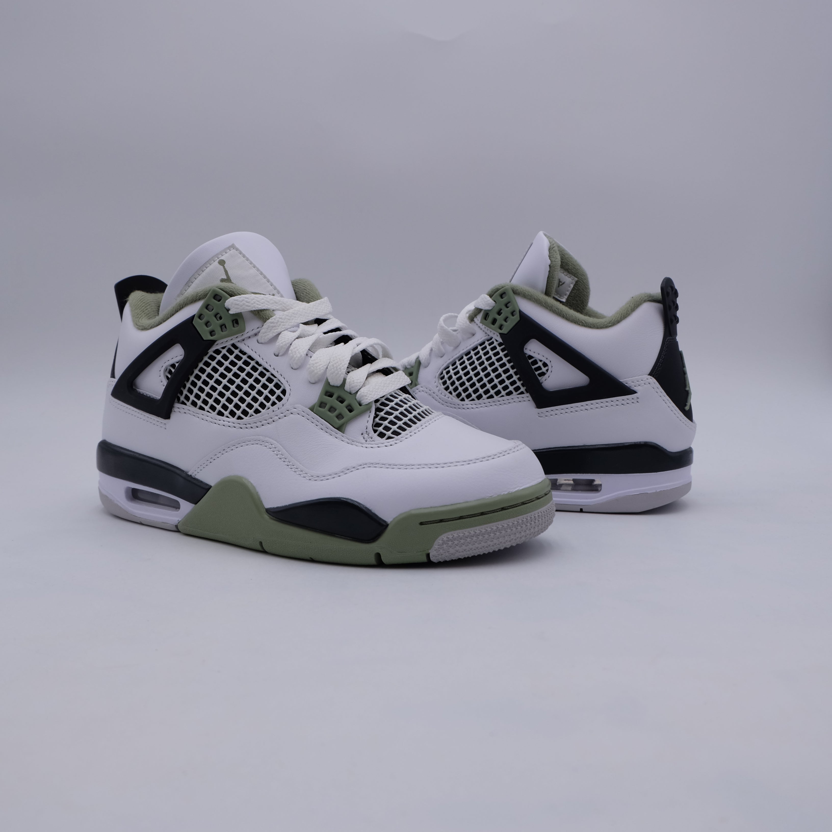 Jordan 4 Seafoam (taille 38.5)