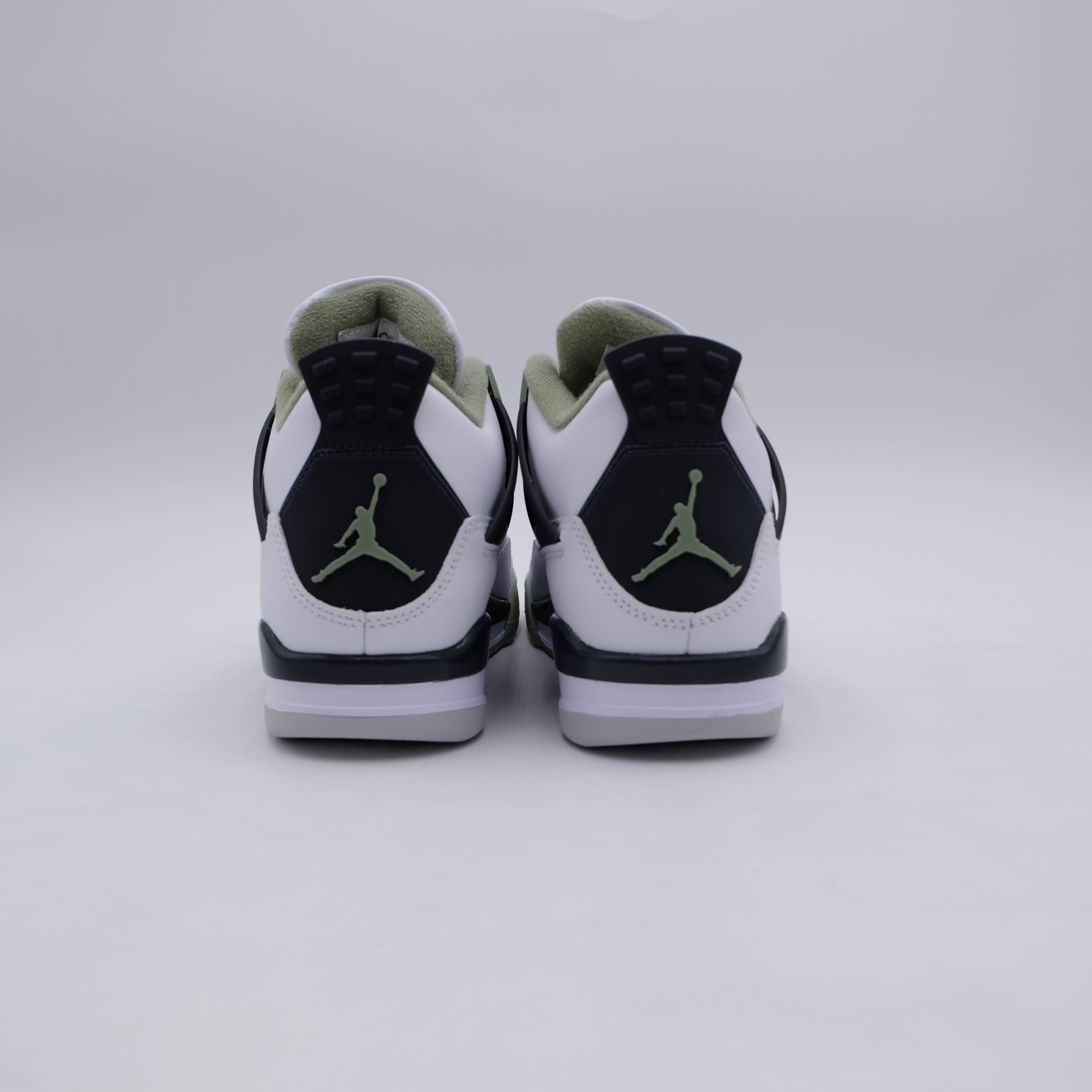 Jordan 4 Seafoam (taille 38.5)