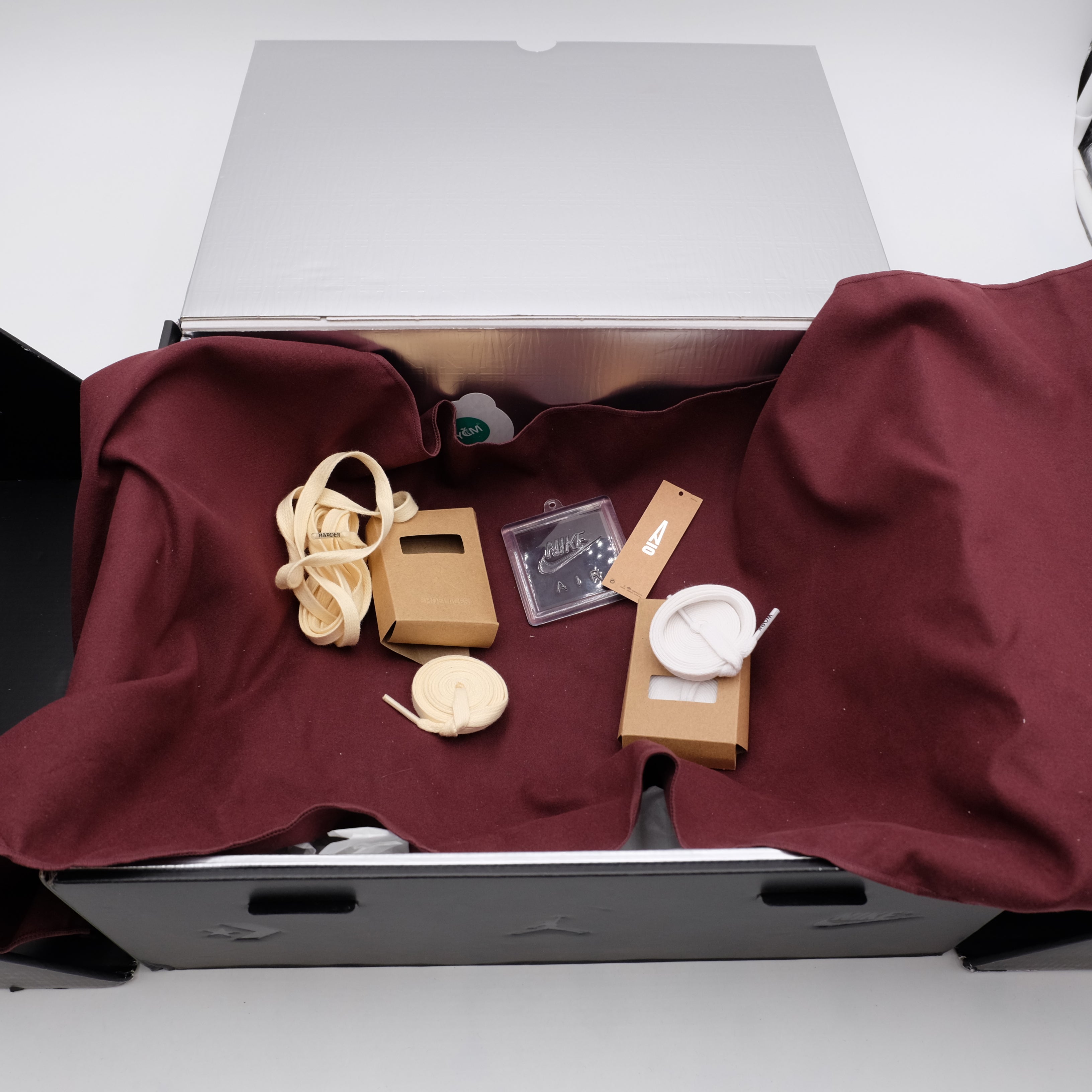 Jordan 4 A Ma Maniére While You Were Sleeping (taille 44)
