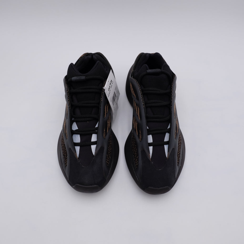 Yeezy 700 V3 Clay Brown (taille 43 1/3)