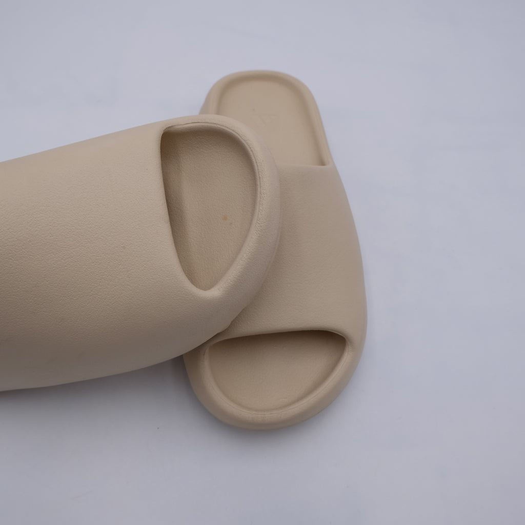 Yeezy Slide Bone (taille 39)