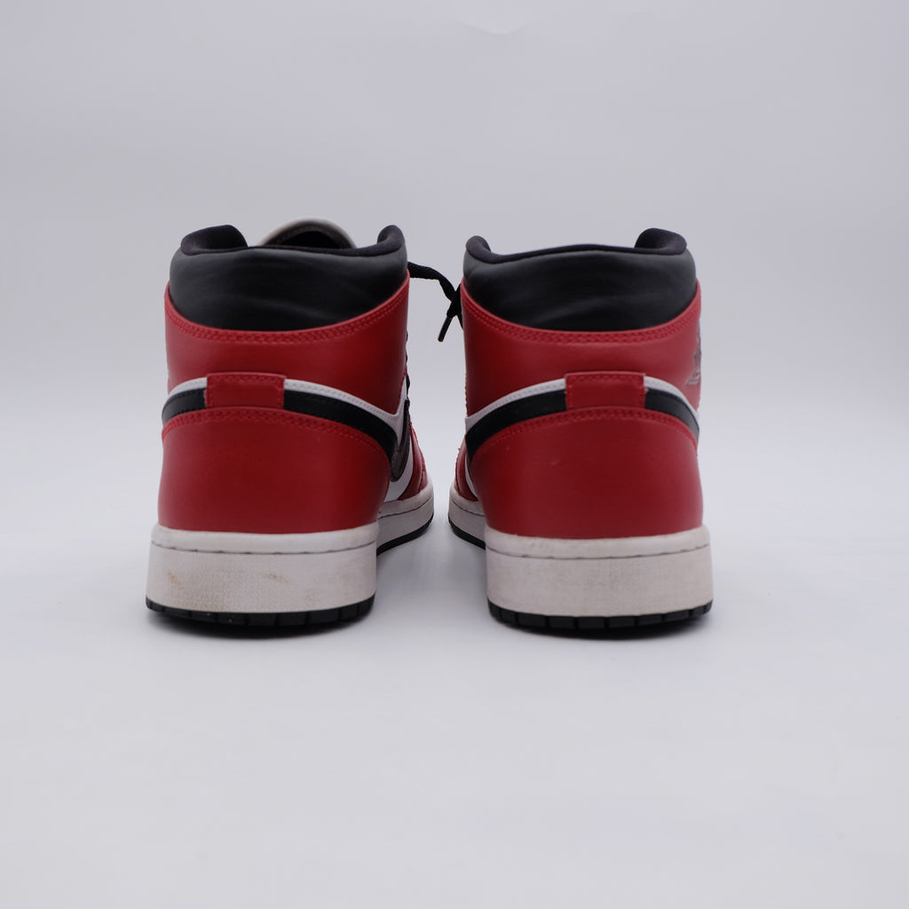 Jordan 1 Mid Chicago (taille 43)