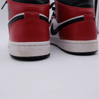 Jordan 1 Mid Chicago (taille 43)
