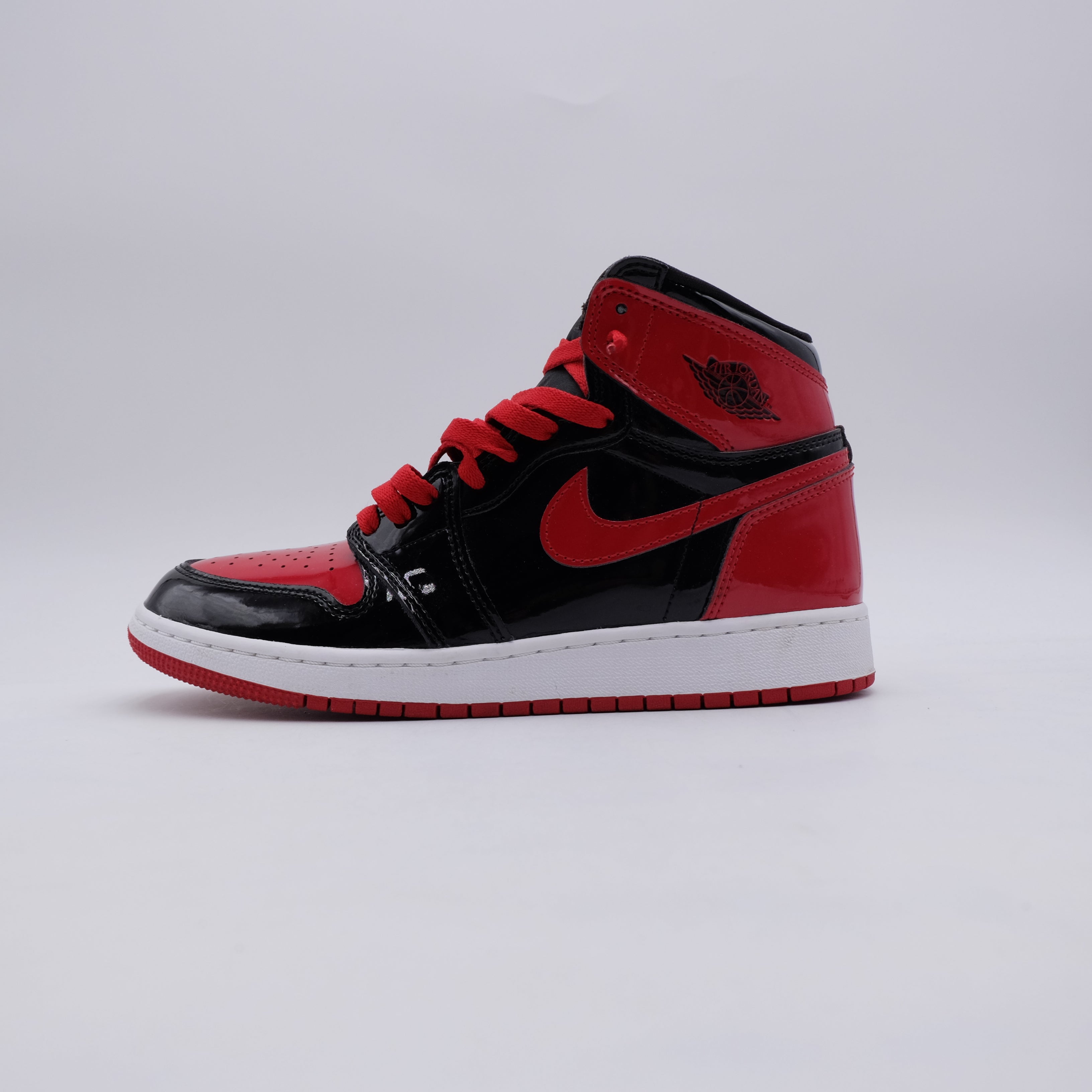 Jordan 1 High Patent Bred (taille 40)