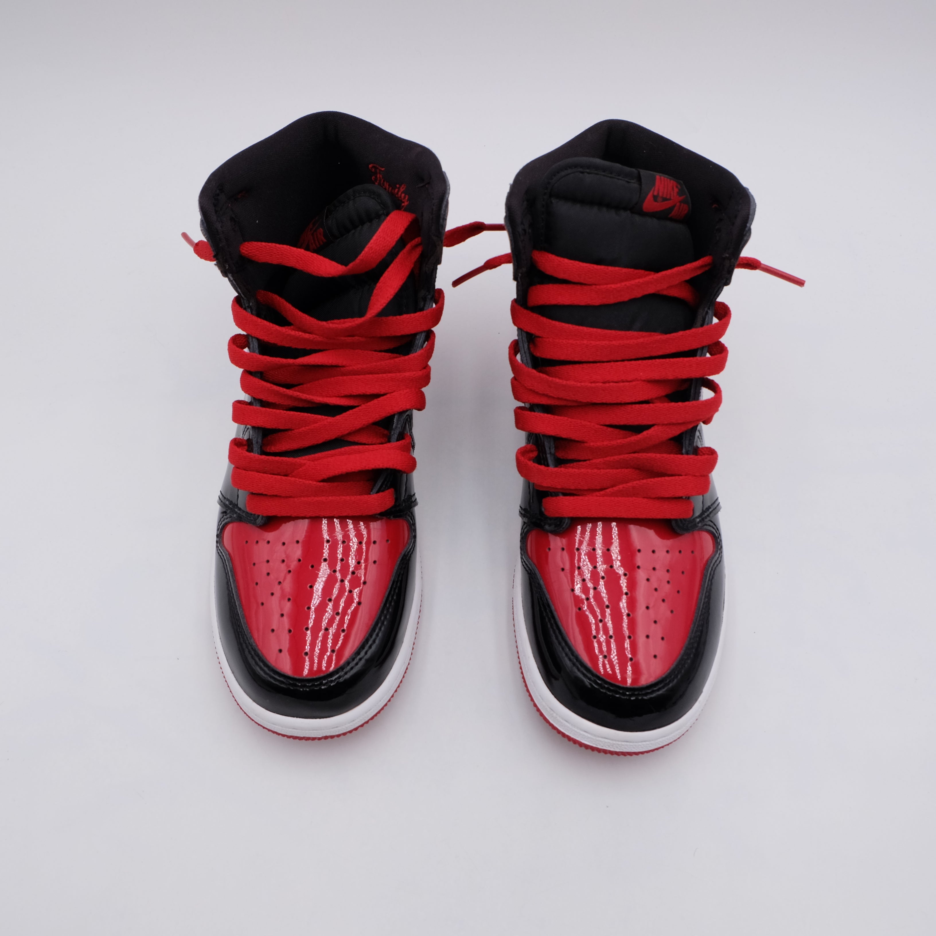 Jordan 1 High Patent Bred (taille 40)