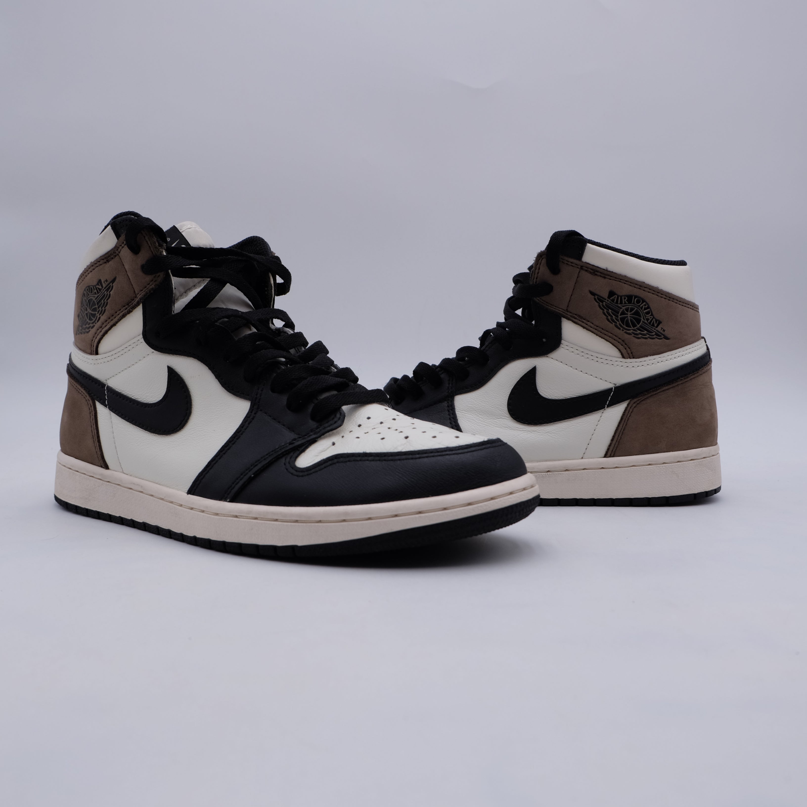 Jordan 1 High Dark Mocha (taille 43)