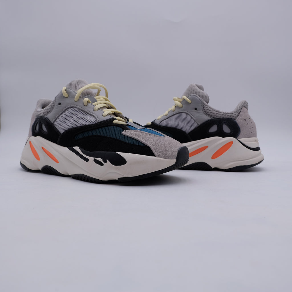 Yeezy 700 Wave Runner (taille 41 1/3)