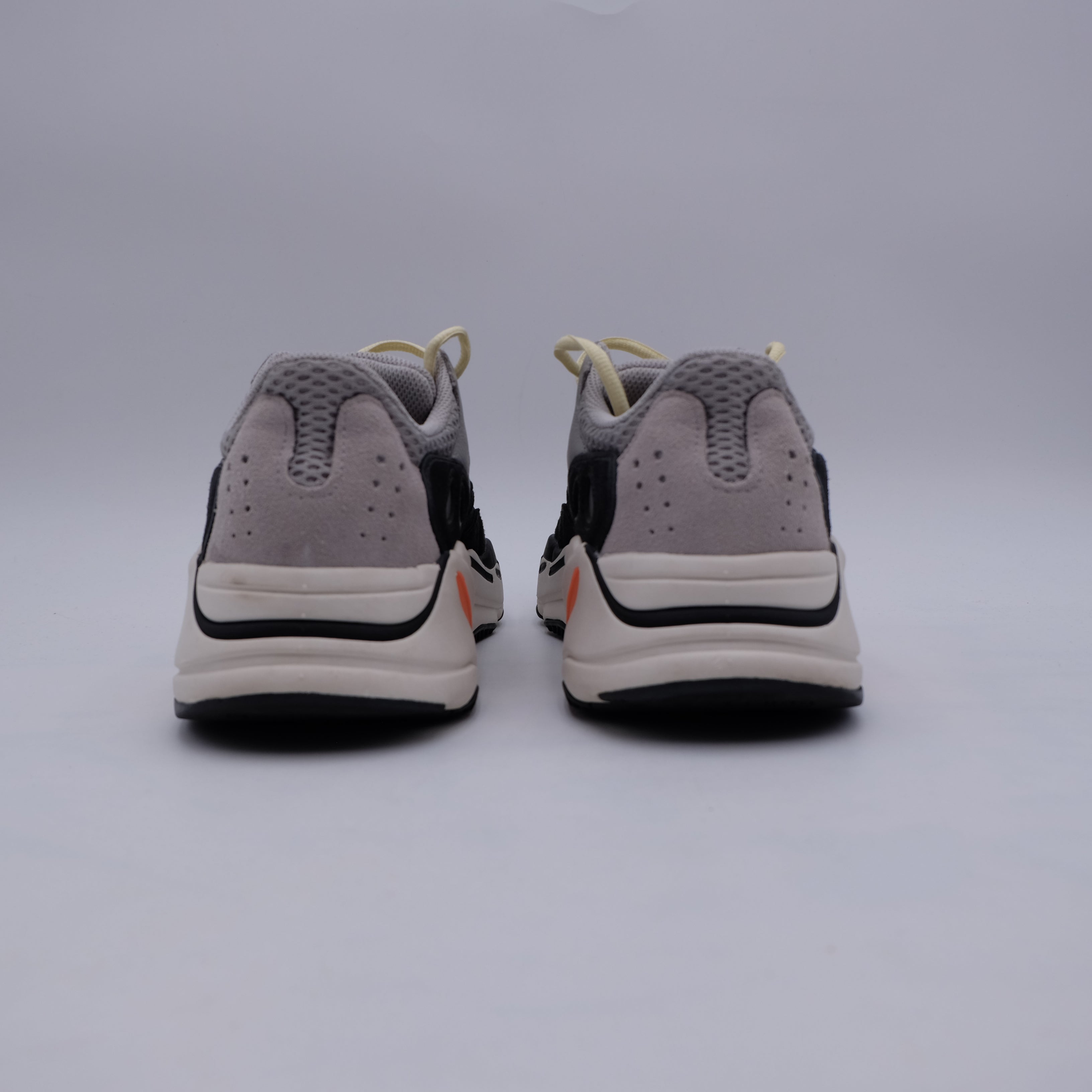 Yeezy 700 Wave Runner (taille 41 1/3)