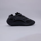 Yeezy 700 V3 Dark Glow (taille 38)