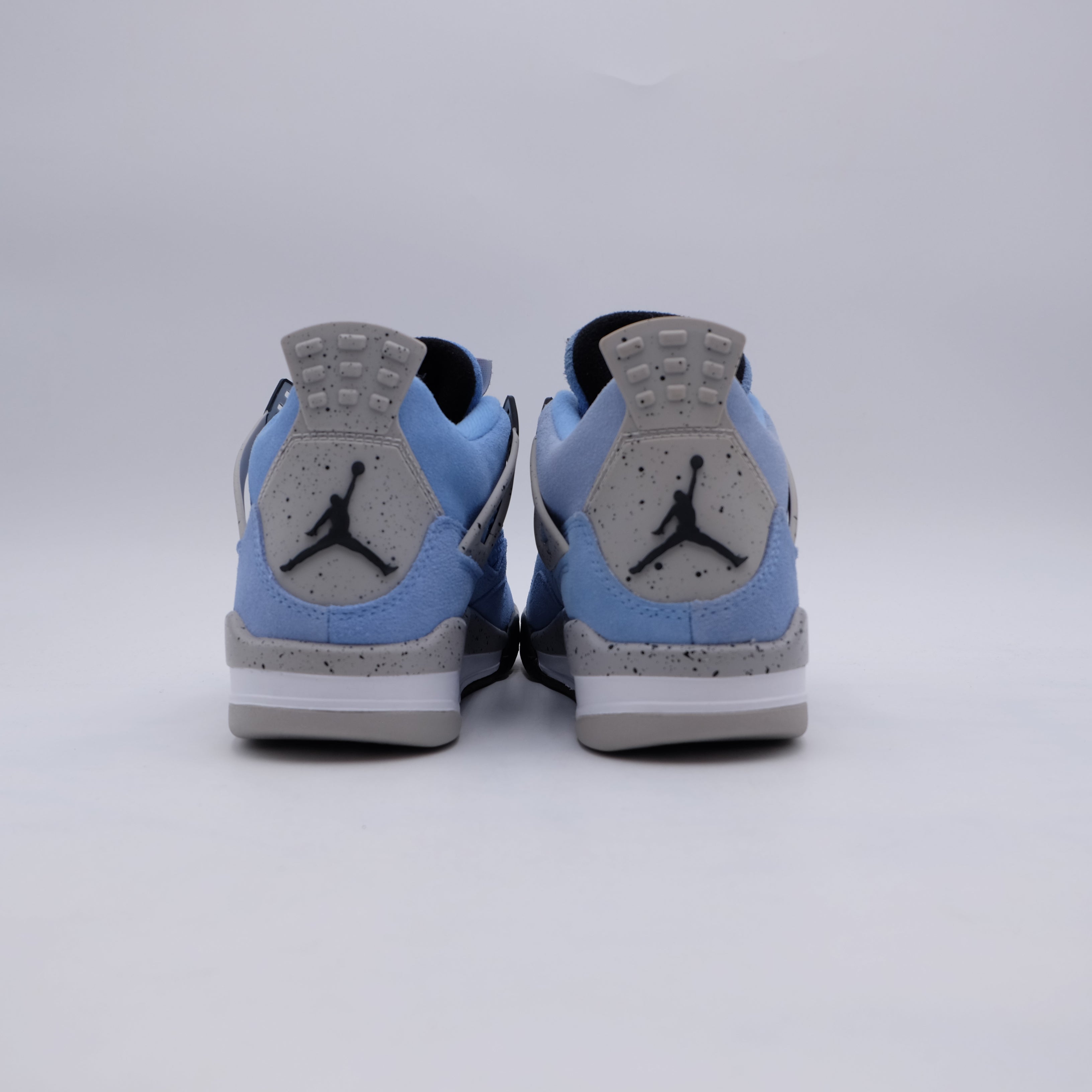 Jordan 4 University Blue GS (taille 36.5)