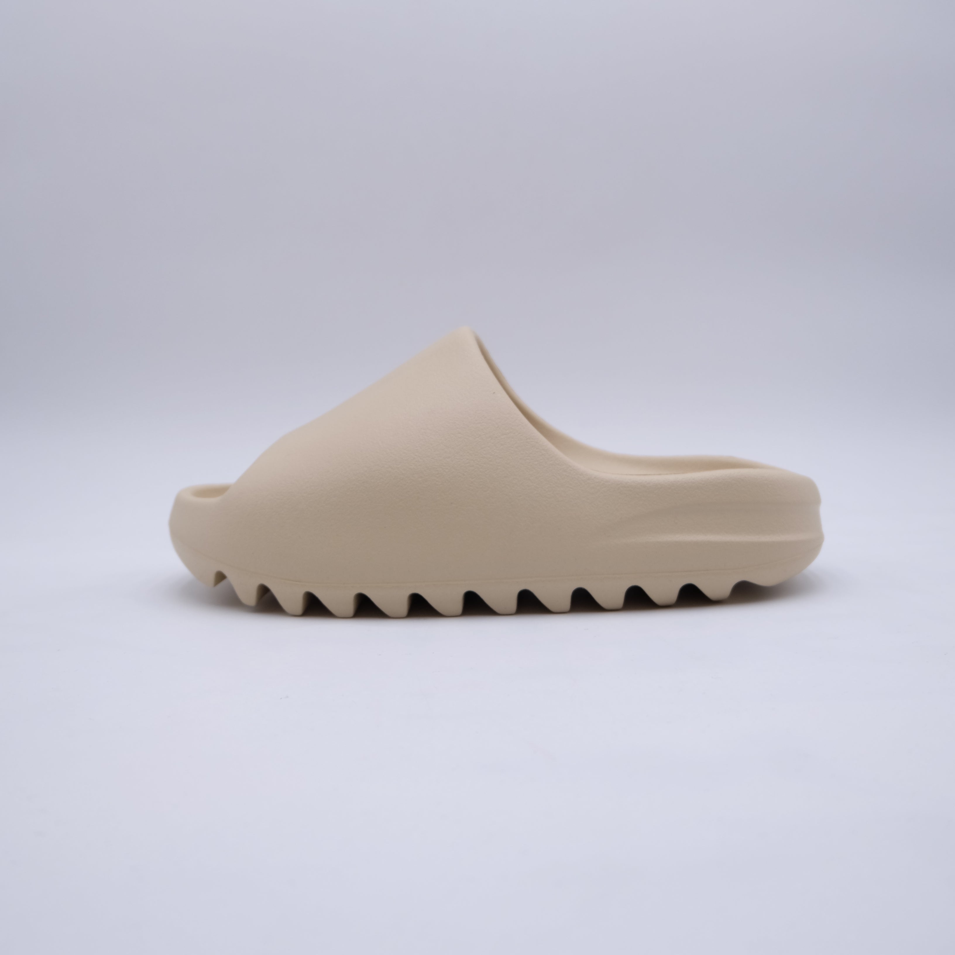 Yeezy Slide Bone (Neuves)