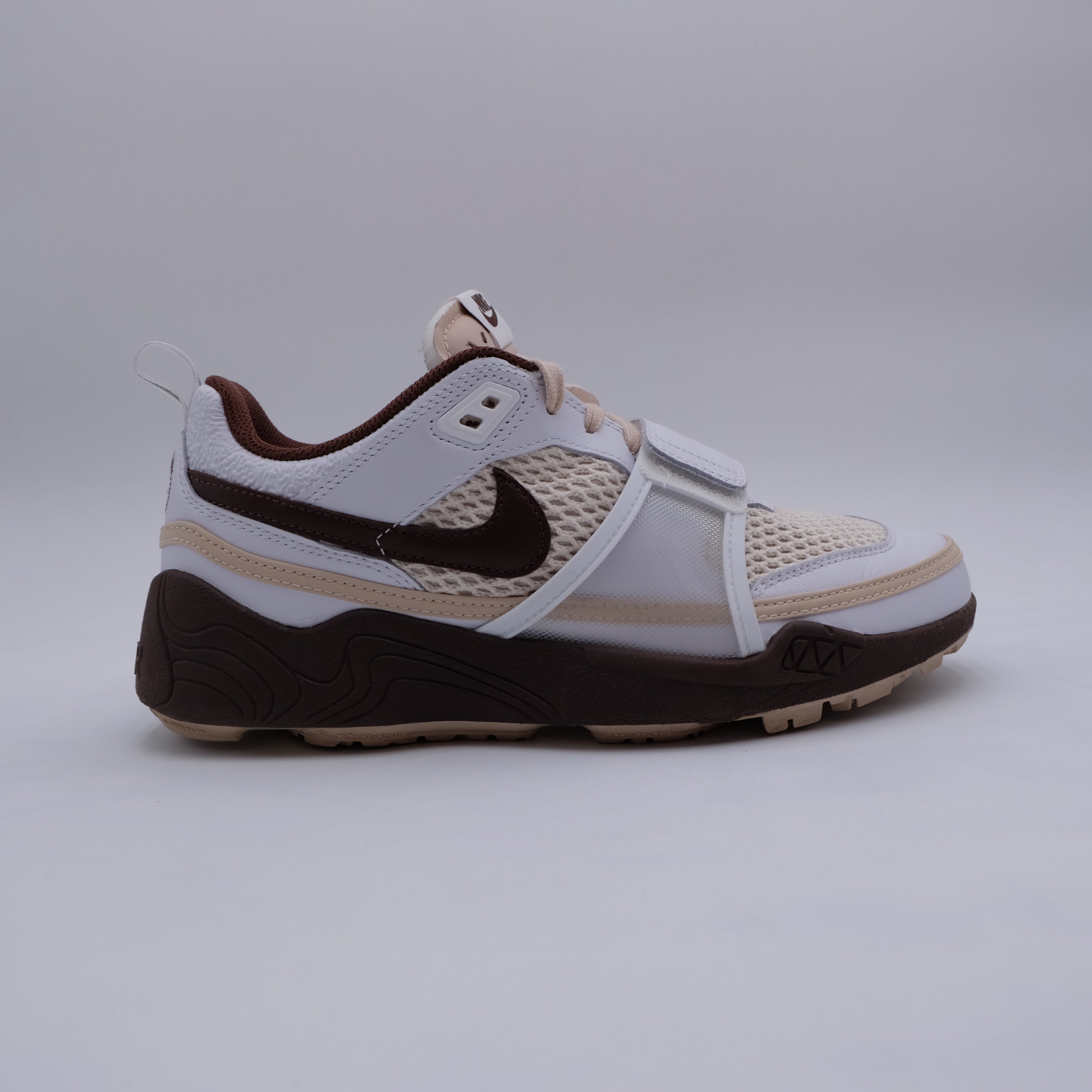 Nike X Travis Scott Zoom Field Jaxx Light Chocolate (taille 42,5)