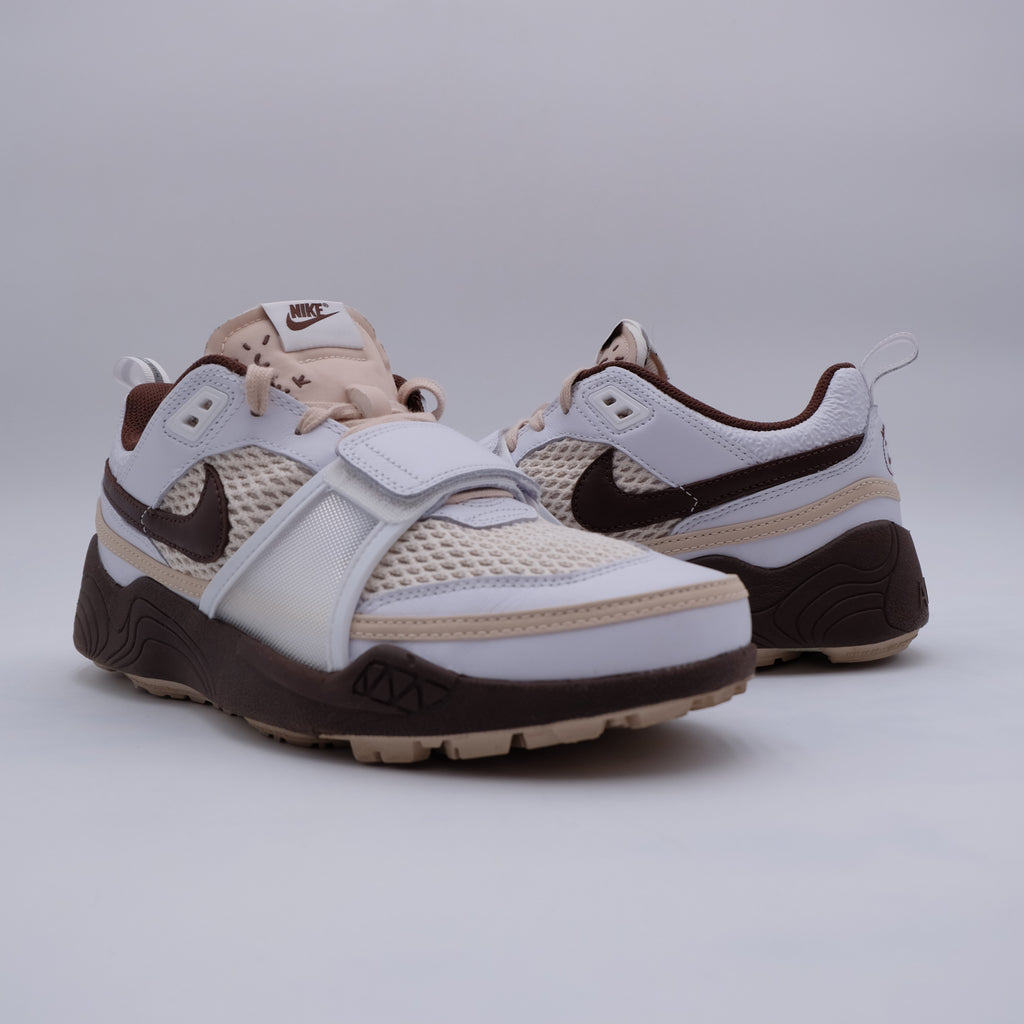 Nike X Travis Scott Zoom Field Jaxx Light Chocolate (taille 42,5)