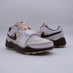 Nike X Travis Scott Zoom Field Jaxx Light Chocolate (taille 42,5)