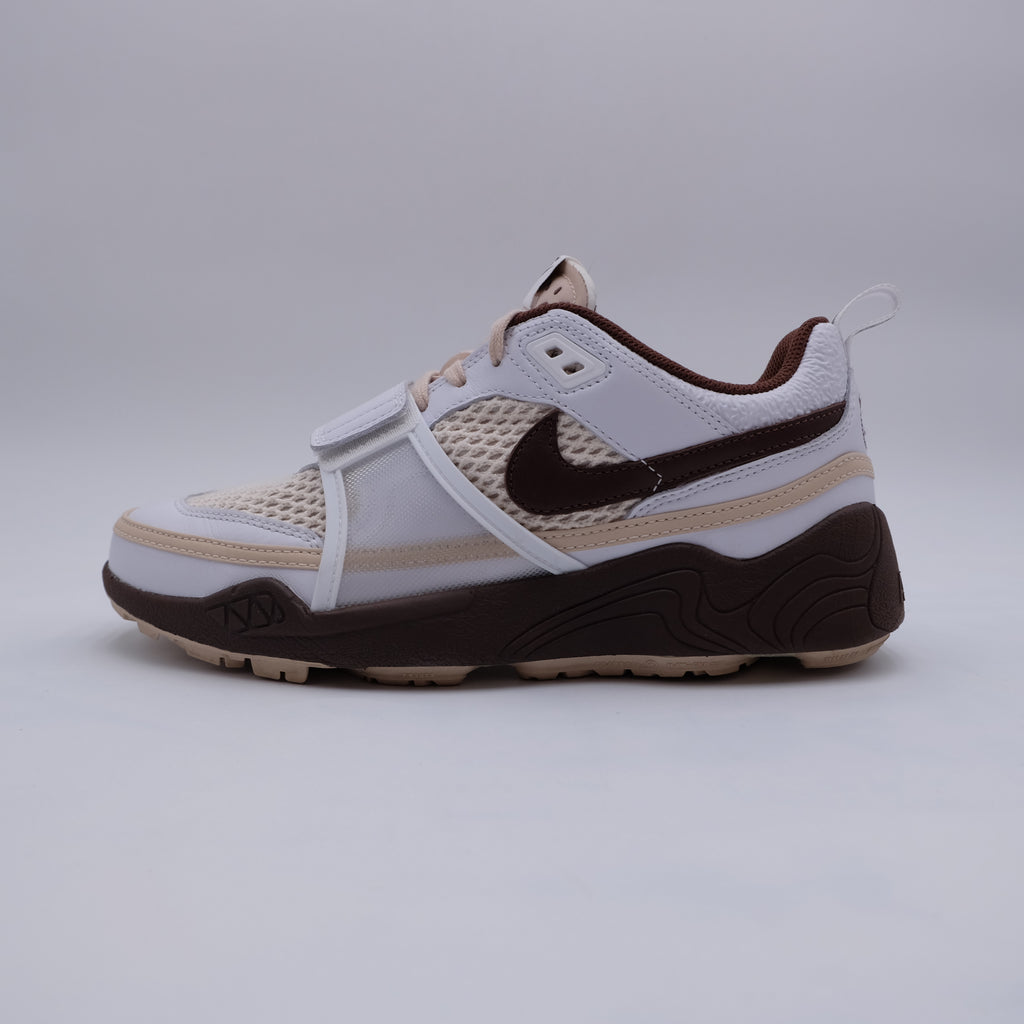Nike X Travis Scott Zoom Field Jaxx Light Chocolate (taille 42,5)