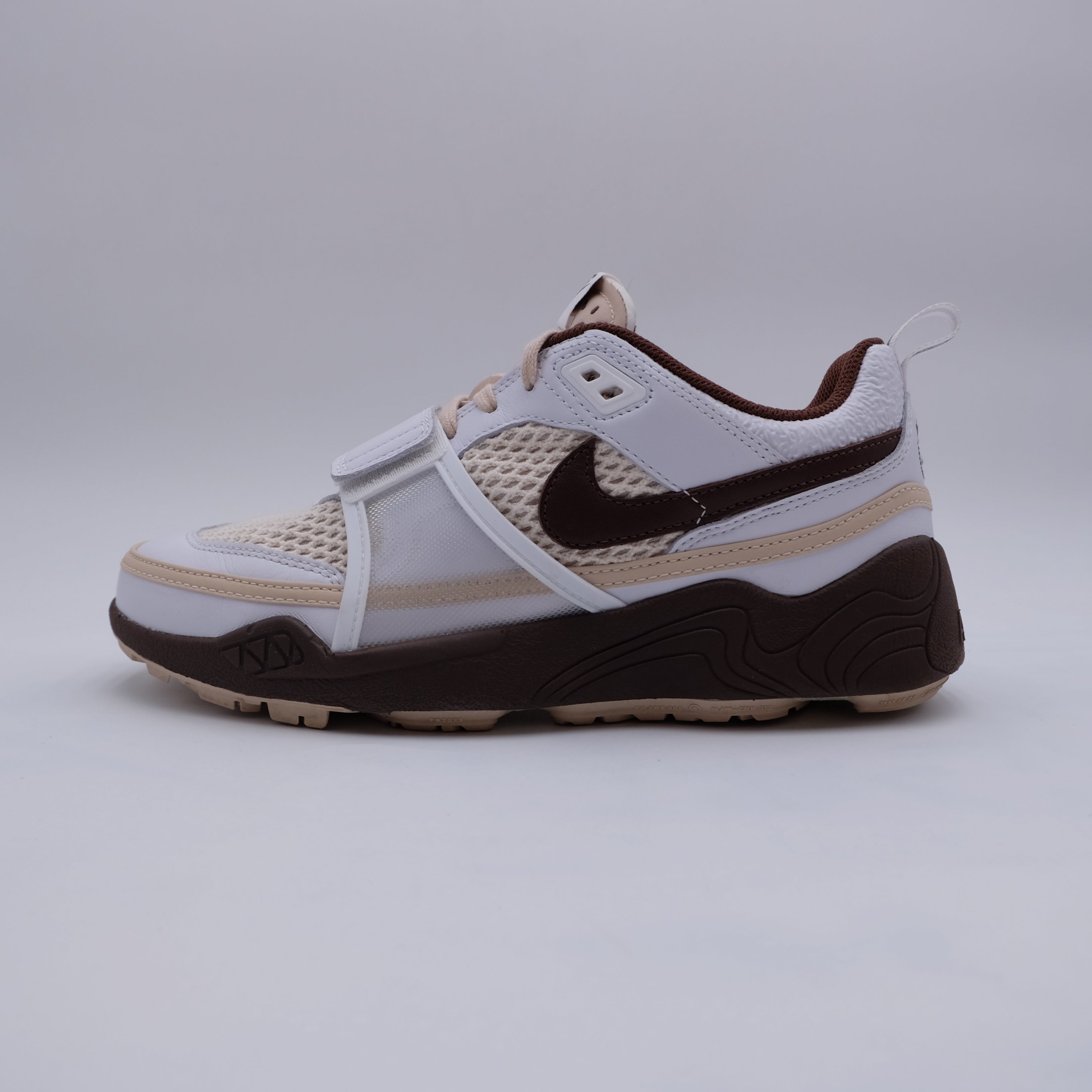 Nike X Travis Scott Zoom Field Jaxx Light Chocolate (taille 42,5)