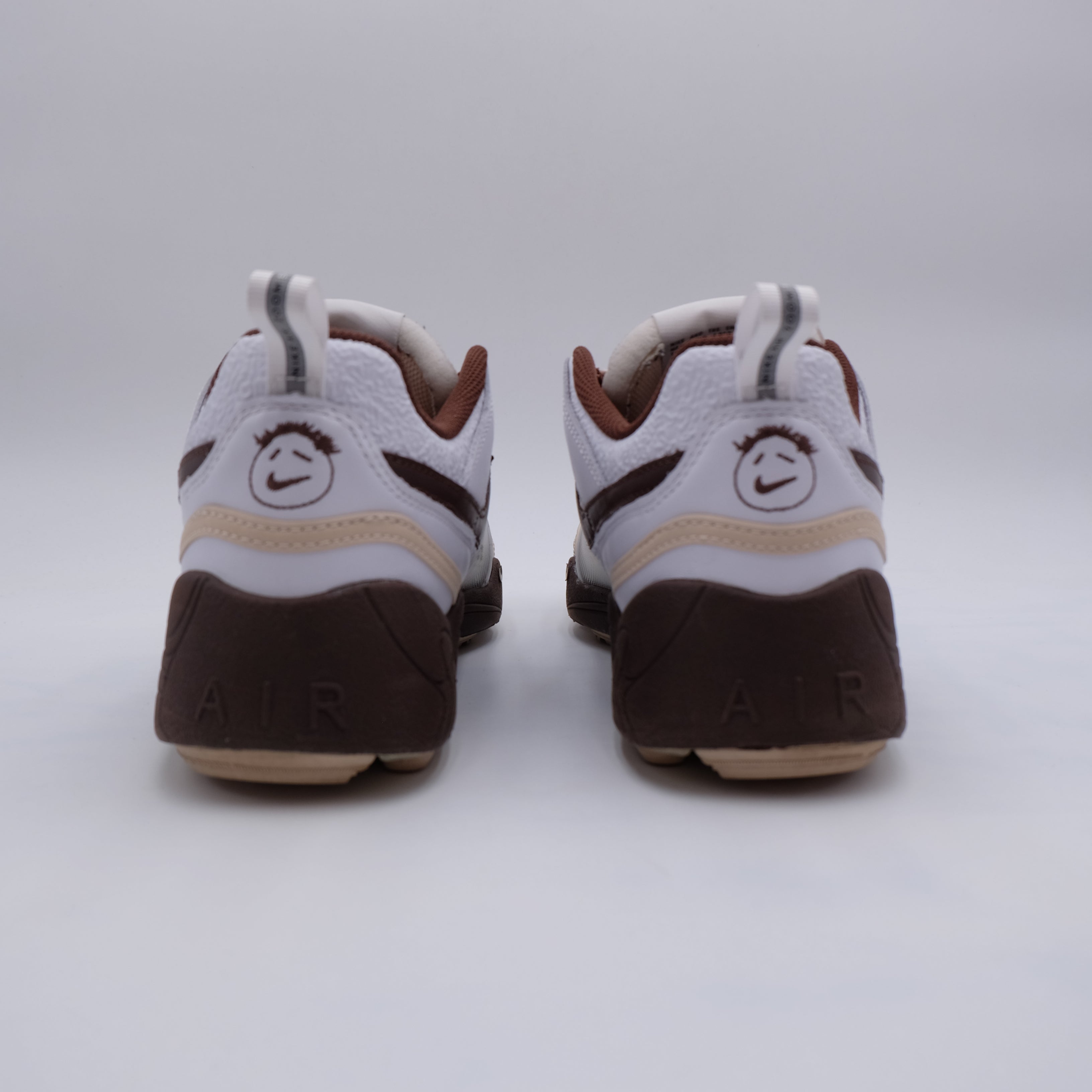 Nike X Travis Scott Zoom Field Jaxx Light Chocolate (taille 42,5)