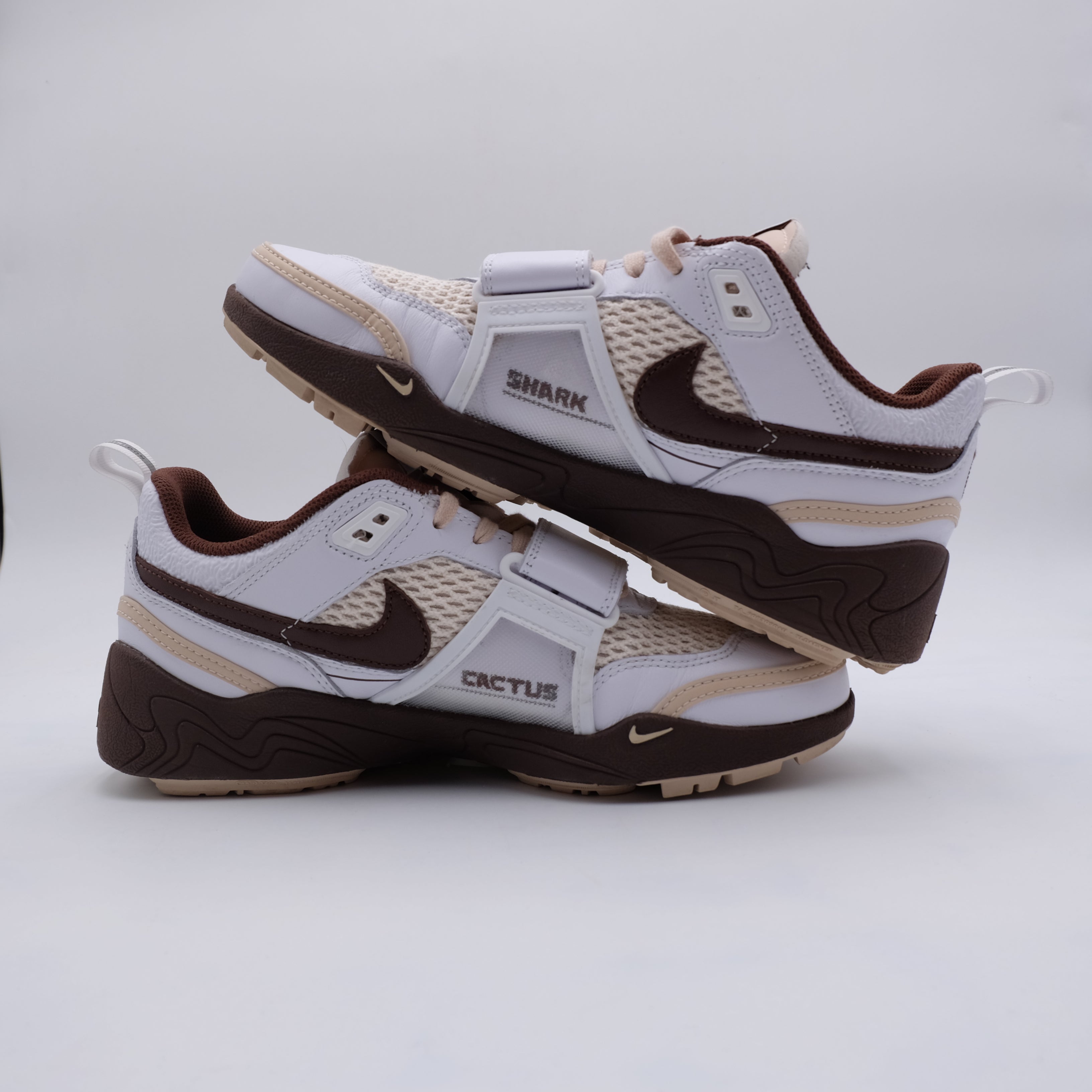 Nike X Travis Scott Zoom Field Jaxx Light Chocolate (taille 42,5)