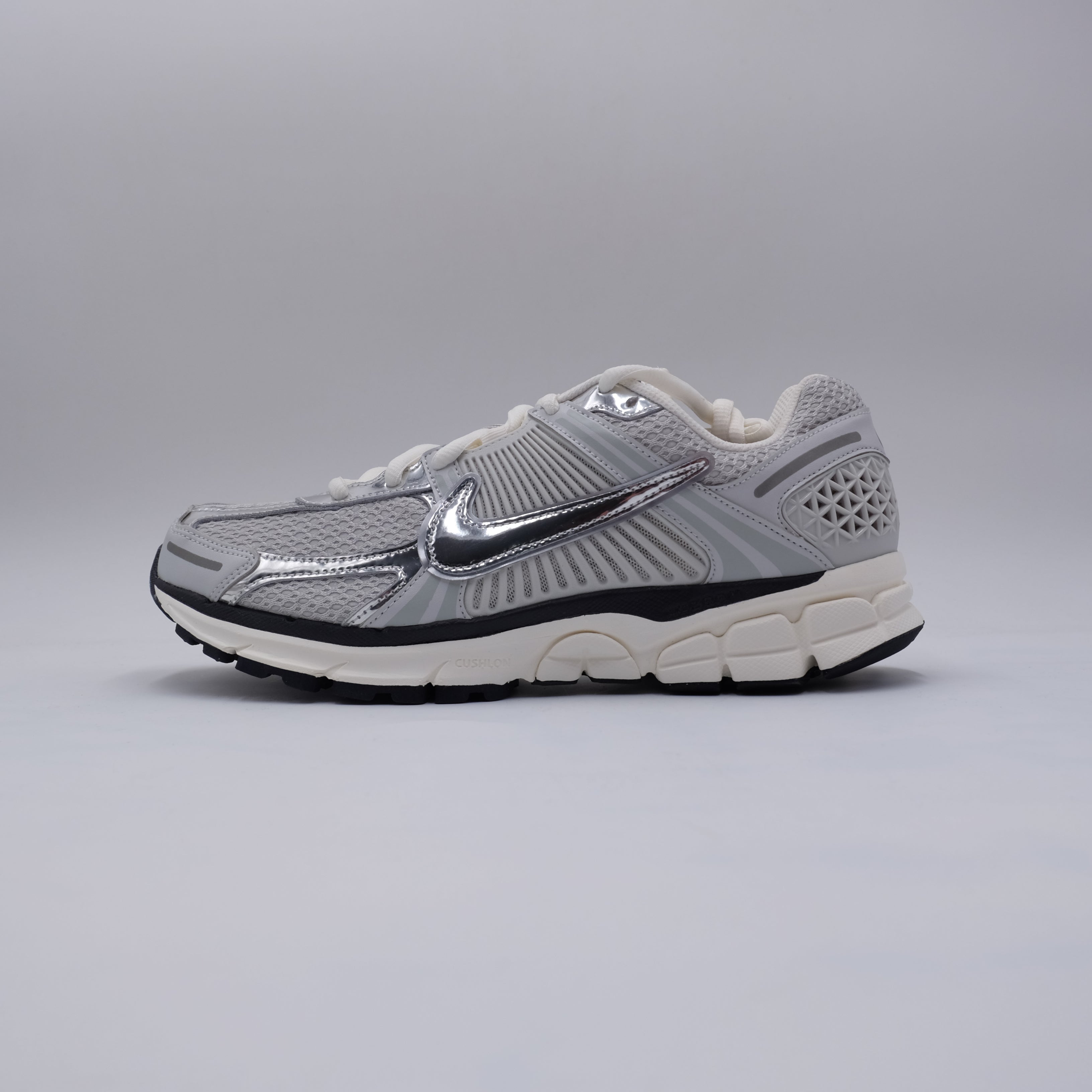 Nike Zoom Vomero 5 Chrome