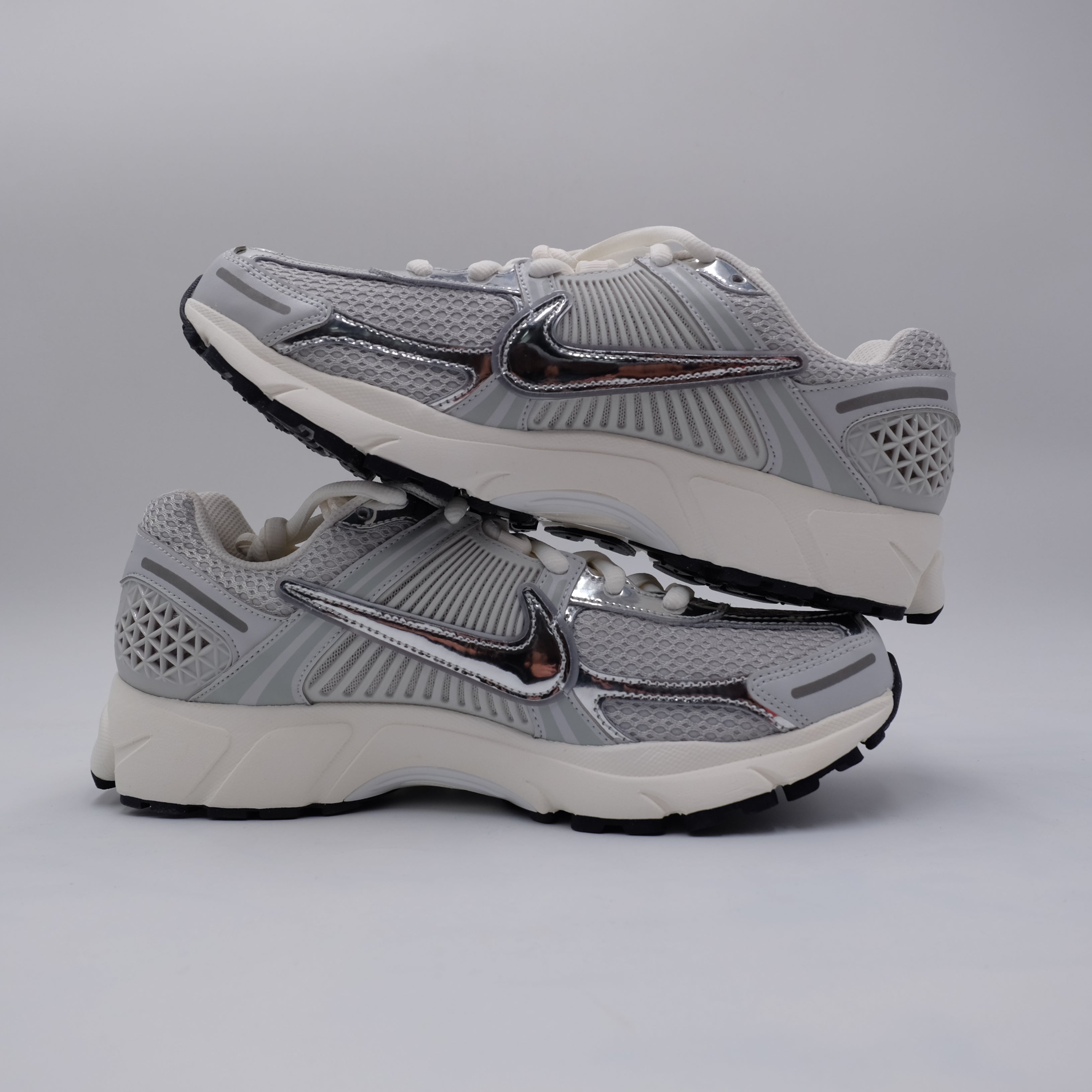 Nike Zoom Vomero 5 Chrome