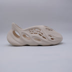 Yeezy Foam RNR Sand (taille 44,5)