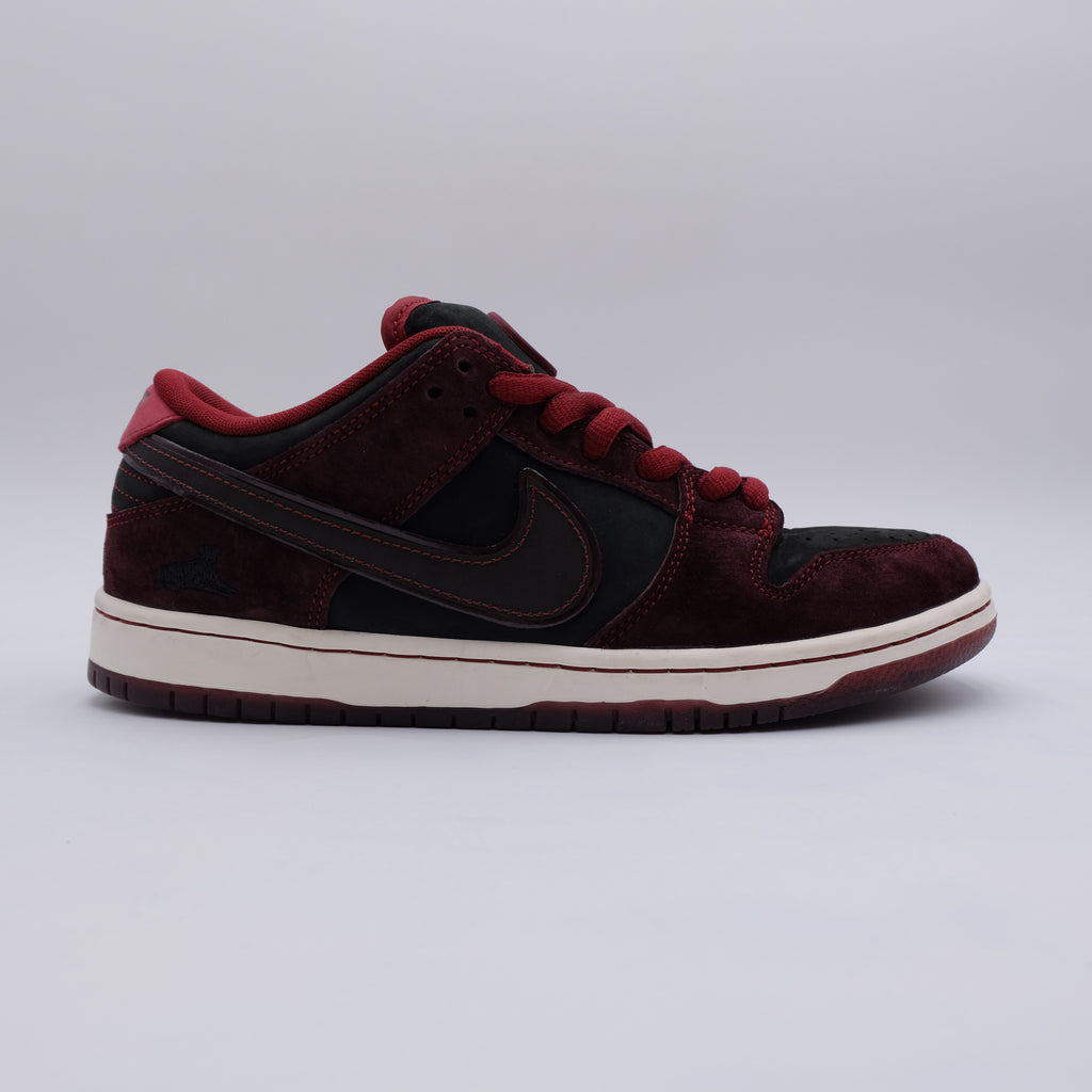 Dunk Low SB Riot Skateshop (taille 42)