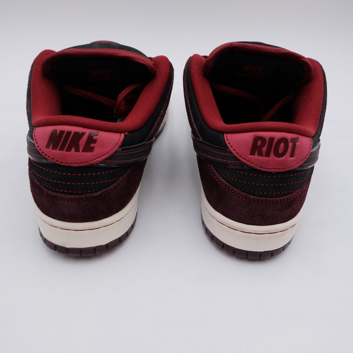 Dunk Low SB Riot Skateshop (taille 42)