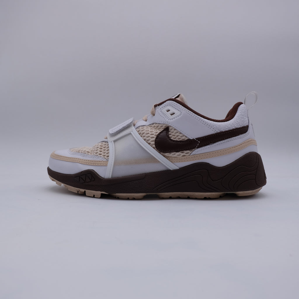 Nike Zoom Field Jaxx Travis Scott Light Chocolate (taille 44,5)