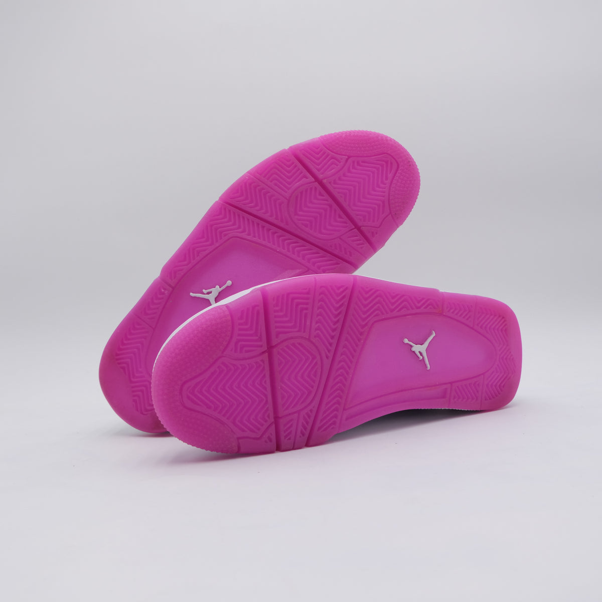 Jordan 4 Hyper Violet (taille 40)