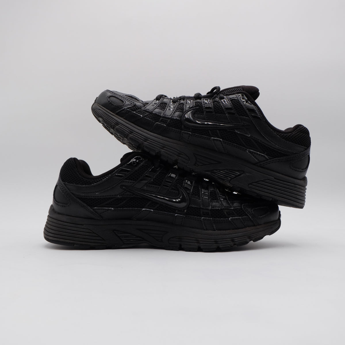 Nike P6000 (taille 40,5)